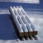 Snow-covered bench_ ©Diana Marinez