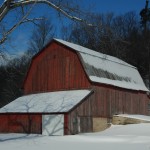 Red barn with tree shadow ©Anita Tewilliager | Great Lakes Photo Tours