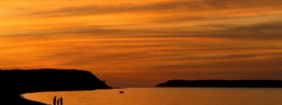 G-July;Sleeping Bear Bay, silhouettes at twilight; Sleeping Bear Dunes Nat'l Lakeshore; ©markscarlson.com_resize