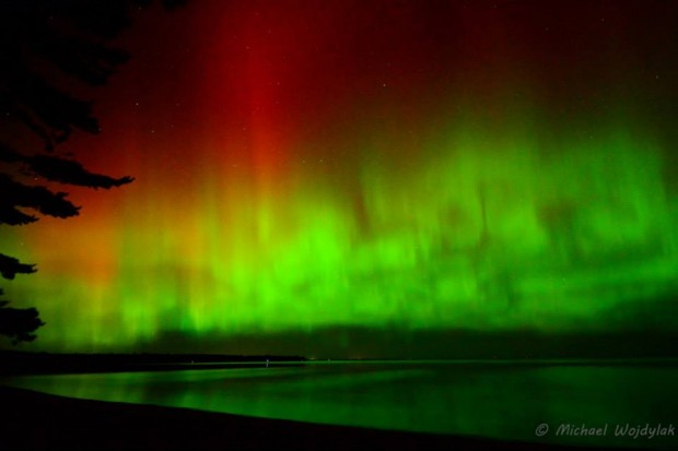 Autumn Northern Lights, ©Michael Wojdylak | Great Lakes Photo Tours
